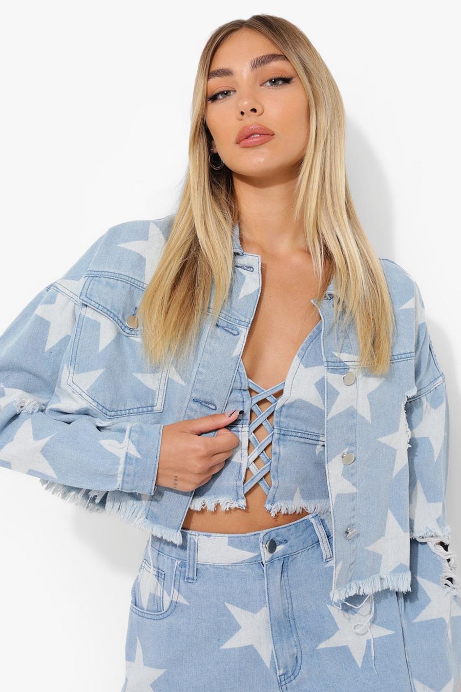 Jeansjacke im ausgeprägten Destroyed-Look und mit Sternenmotiv, In heller waschung bleu