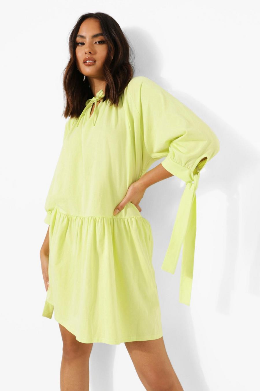 Lime Volangklänning med knytdetaljer image number 1
