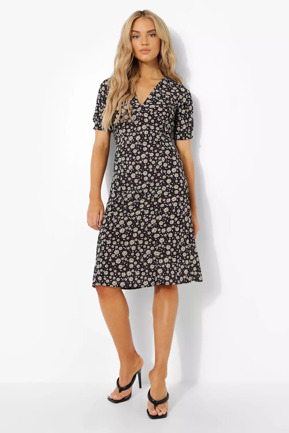 Black floral best sale midi tea dress