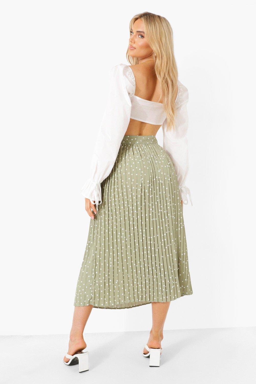 Boohoo green clearance pleated skirt