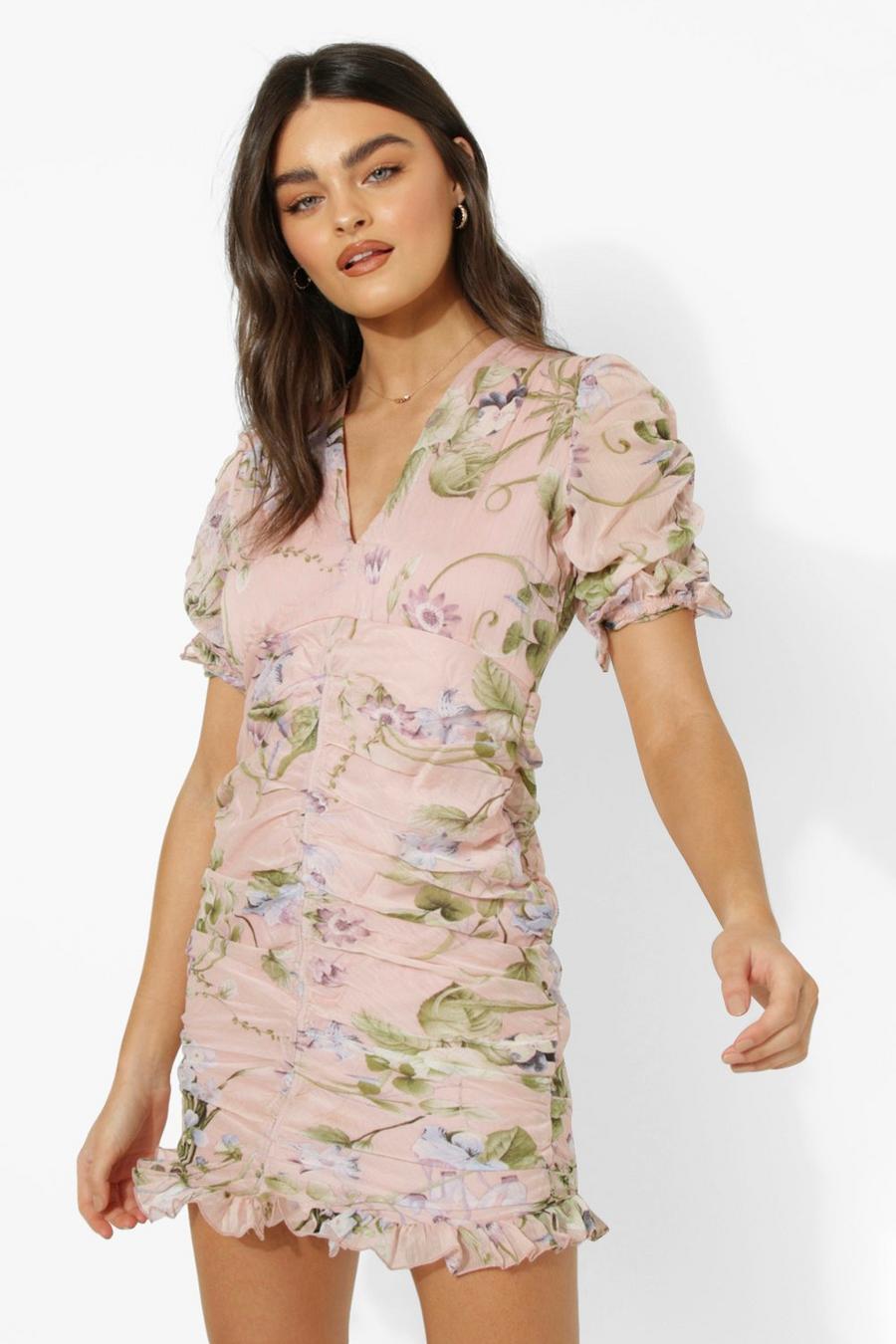 Pink Blommig miniklänning med rynkade detaljer image number 1
