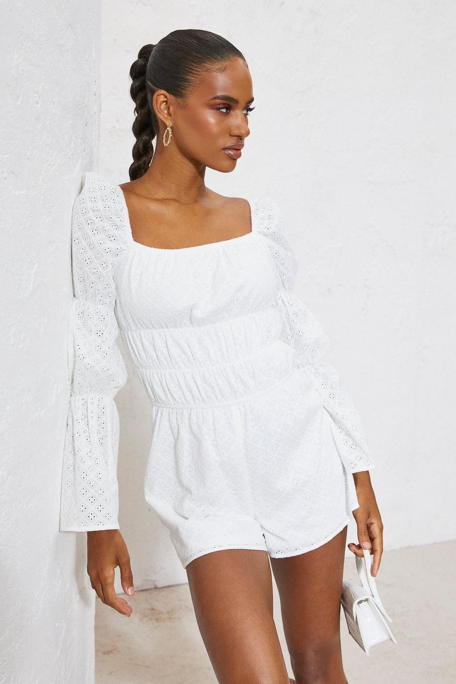 White Broderie Playsuit Met Pofmouwen image number 1