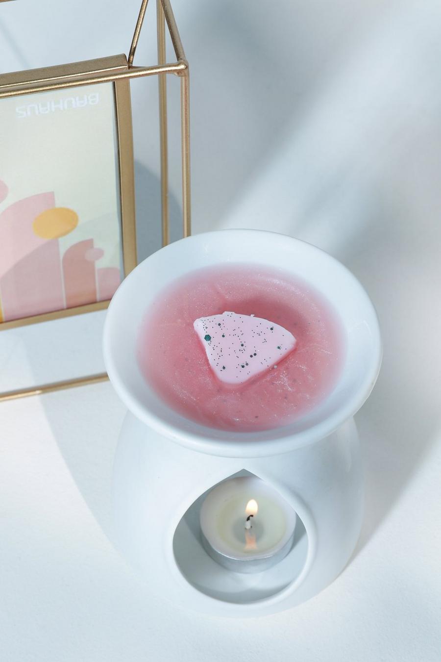 Pink Sassy Wax Melt Snow Pixi image number 1