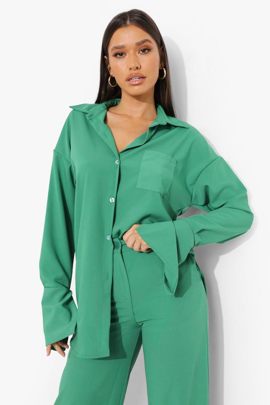 Bright green Oversize skjorta i satin image number 1