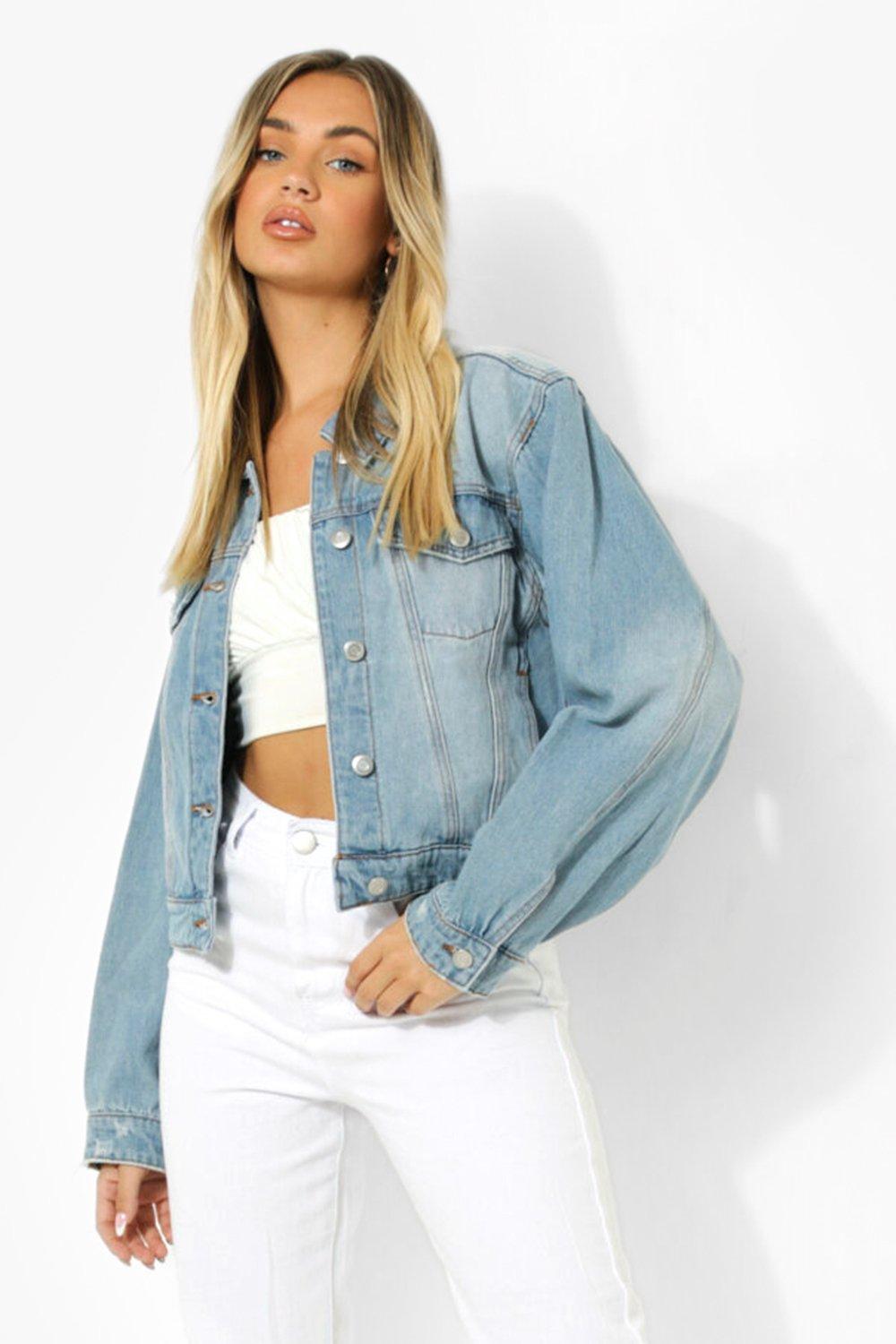 white jeans blue denim jacket