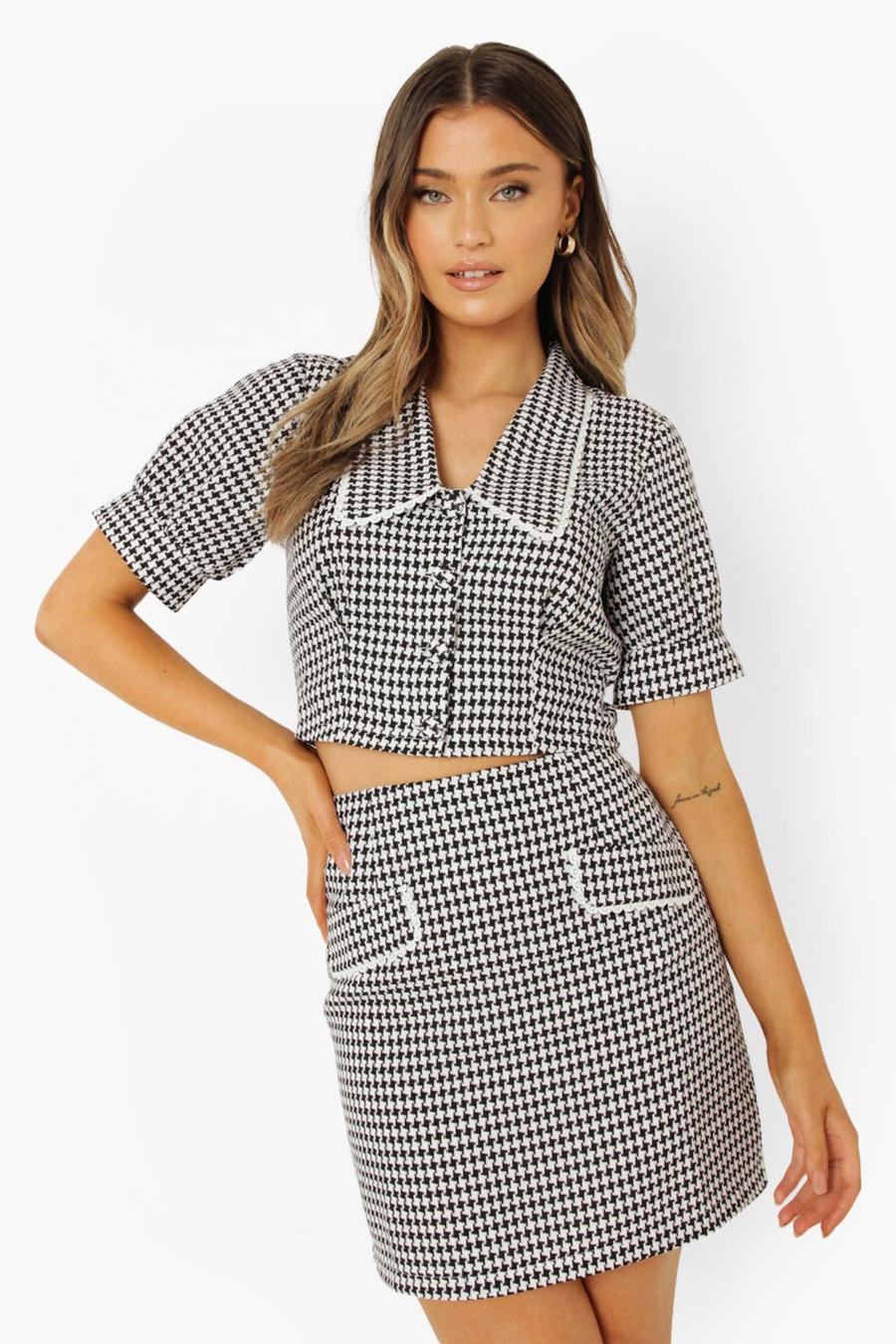 Black Dogtooth Check Puff Sleeve Blouse image number 1