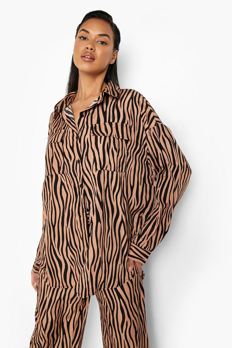Camisa holgada con estampado de cebra en tonos carne, Sand image number 1