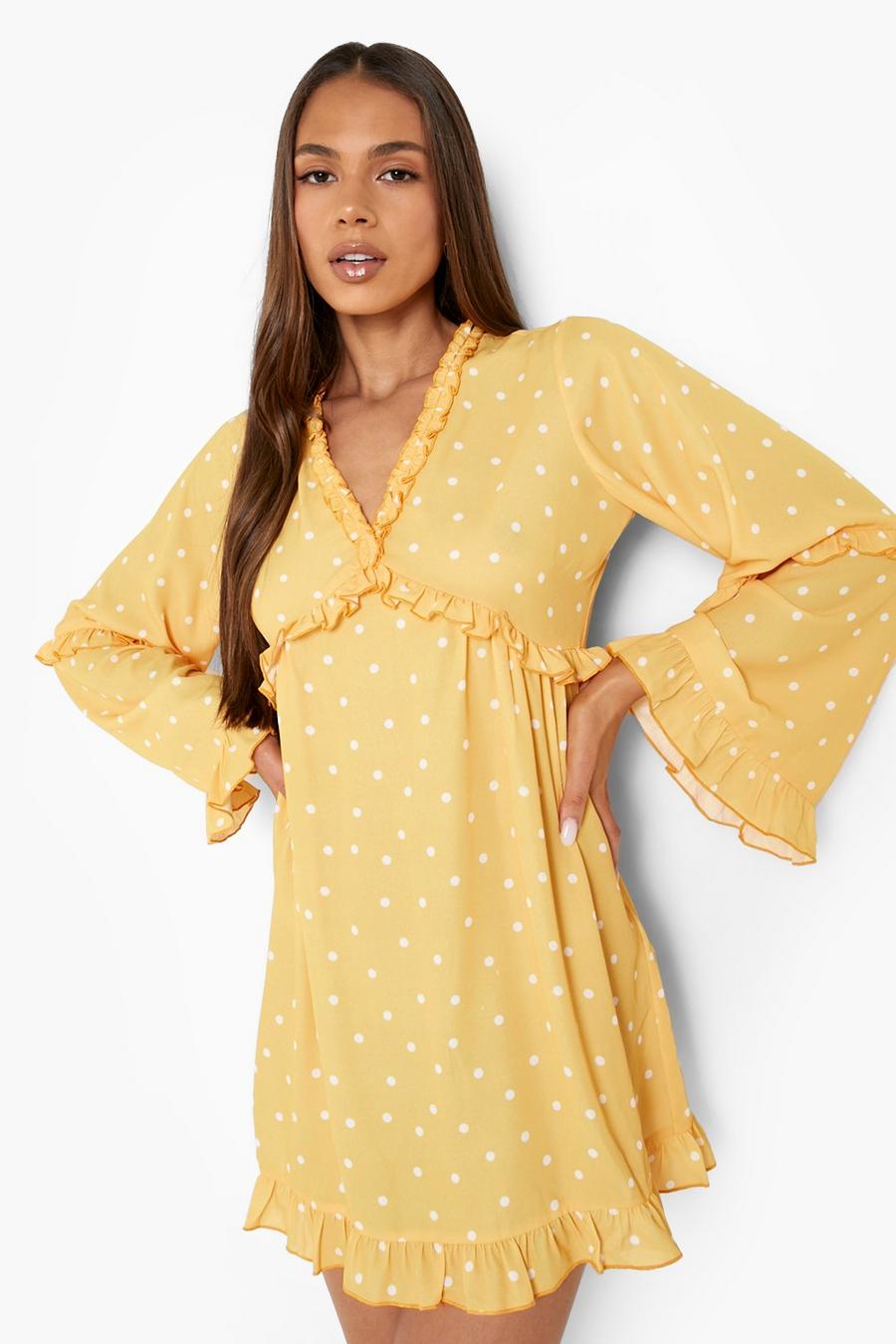 Mustard gul Prickig klänning med volanger