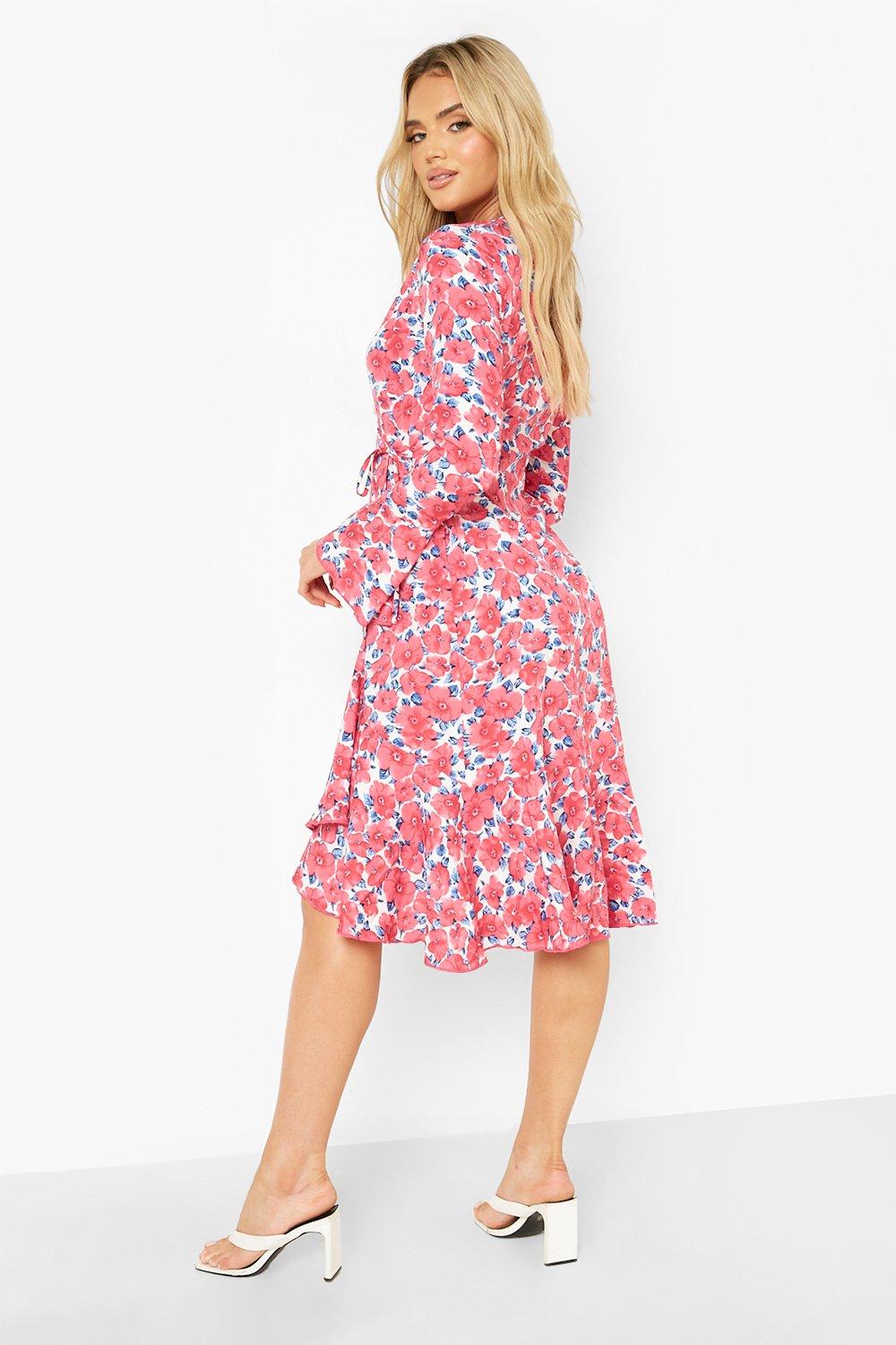 Boohoo exclusive wrap midi dress in pink hot sale floral