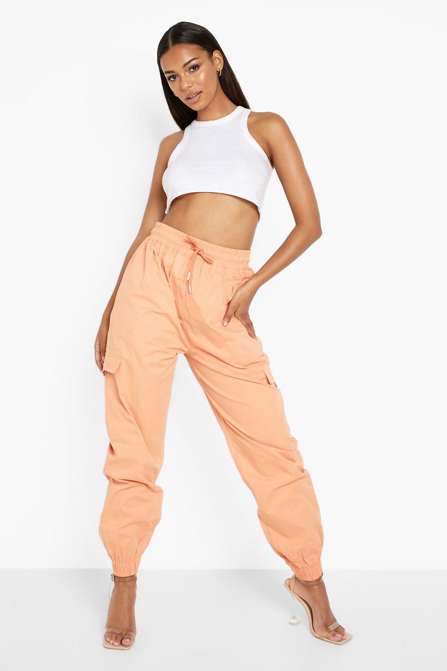 Pantalones cargo utilitarios de tela con bolsillos, Apricot image number 1