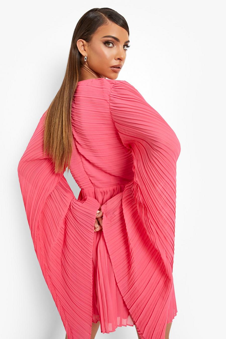 Robe courte effet plissé à manches style cape, Hot pink image number 1