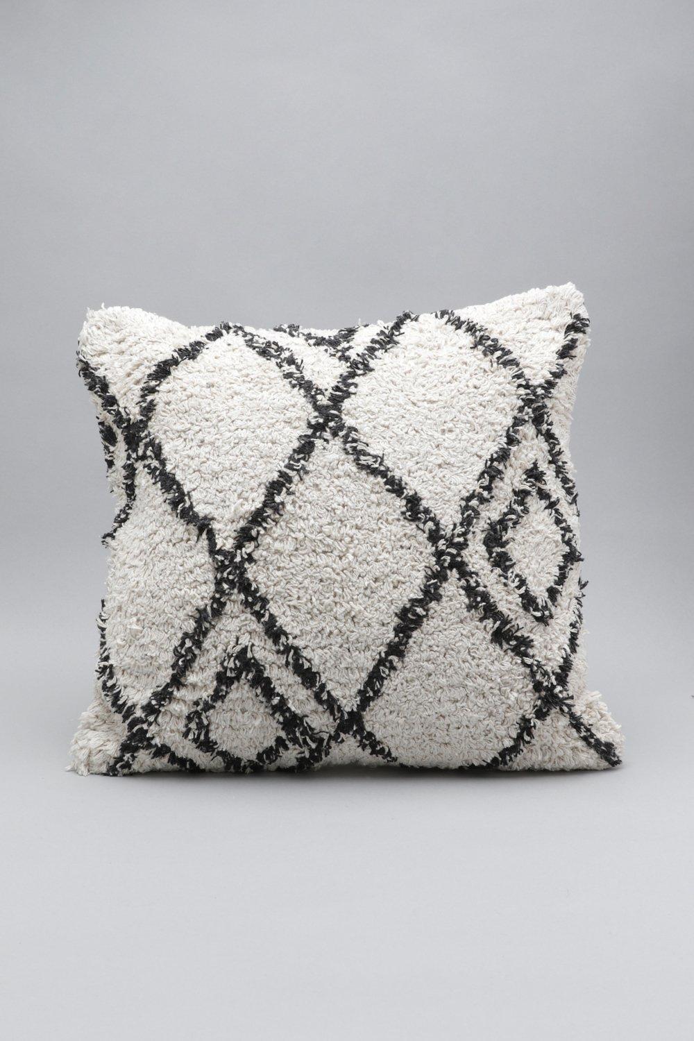 Berber 2024 style cushion