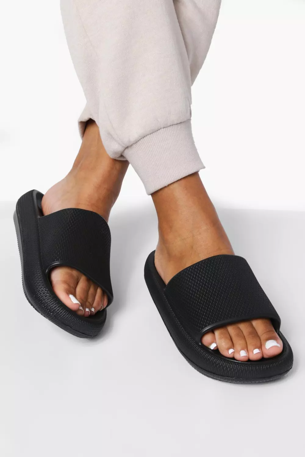 Black Chunky Sliders alternative image