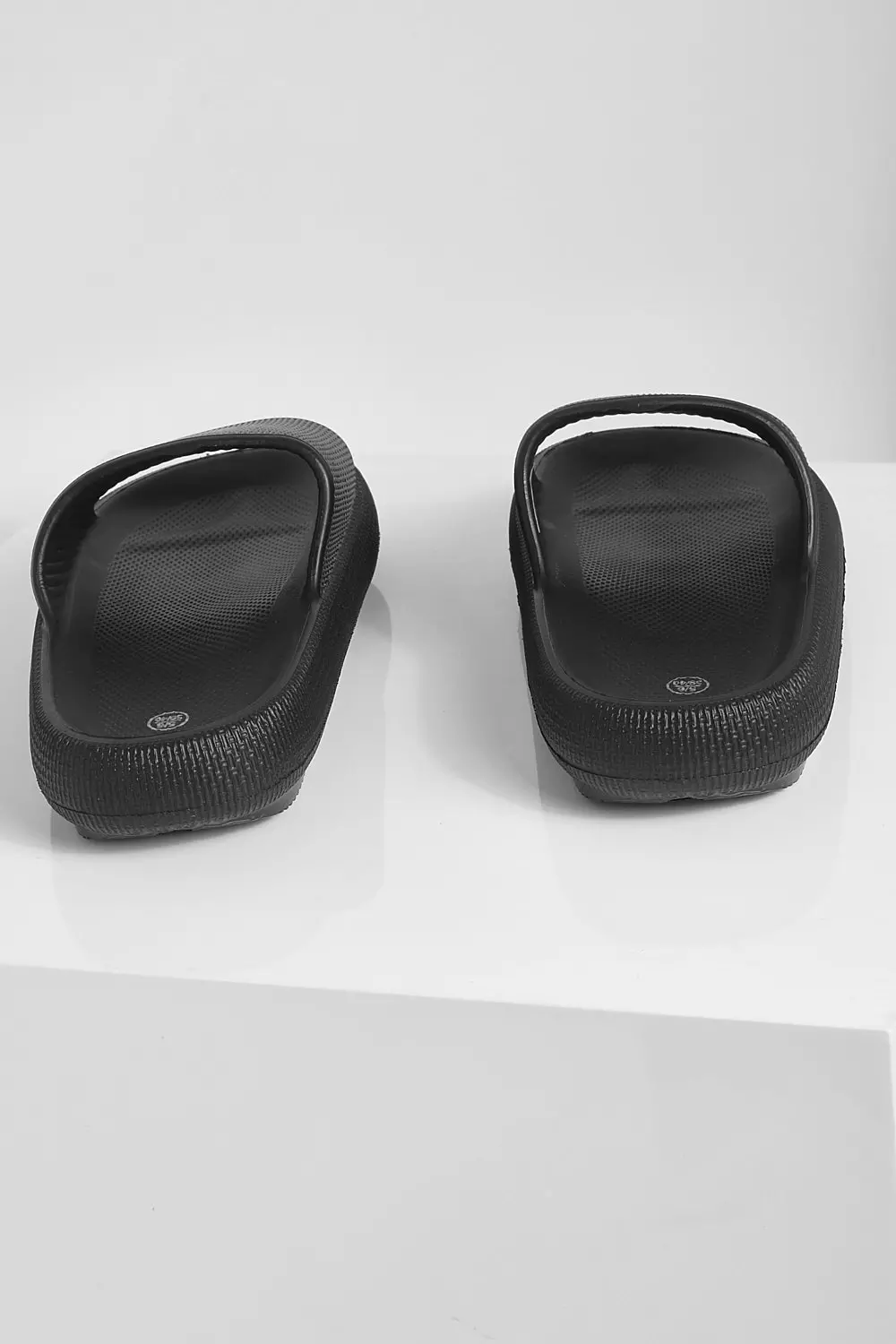 Black Chunky Sliders alternative image