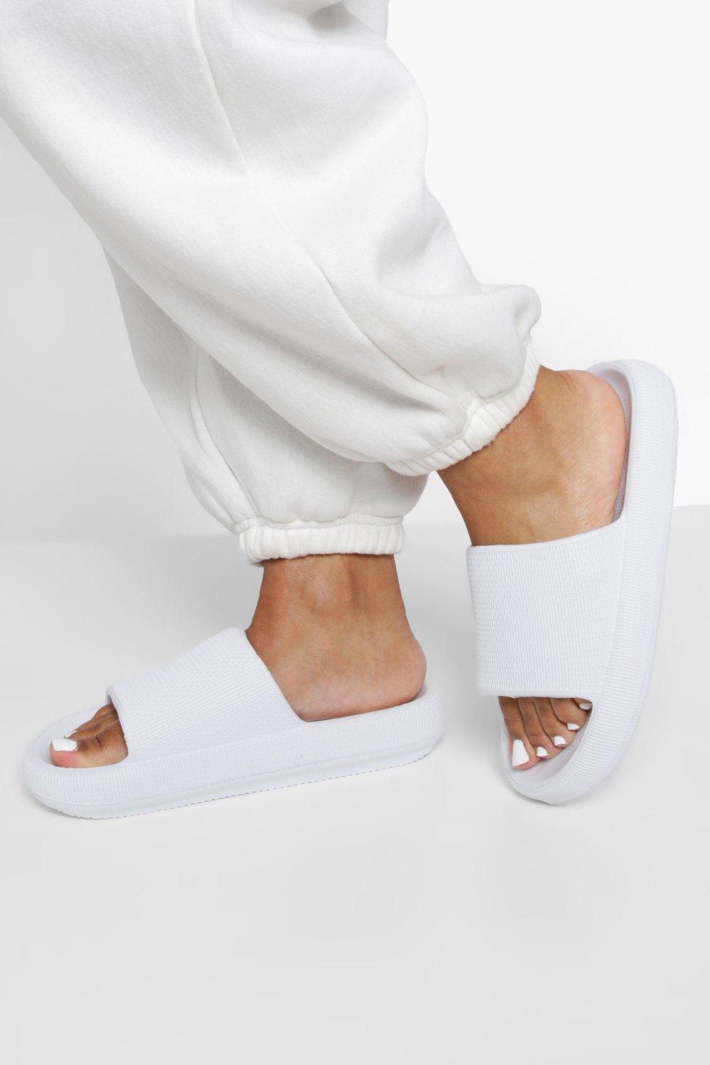 boohoo chunky sliders