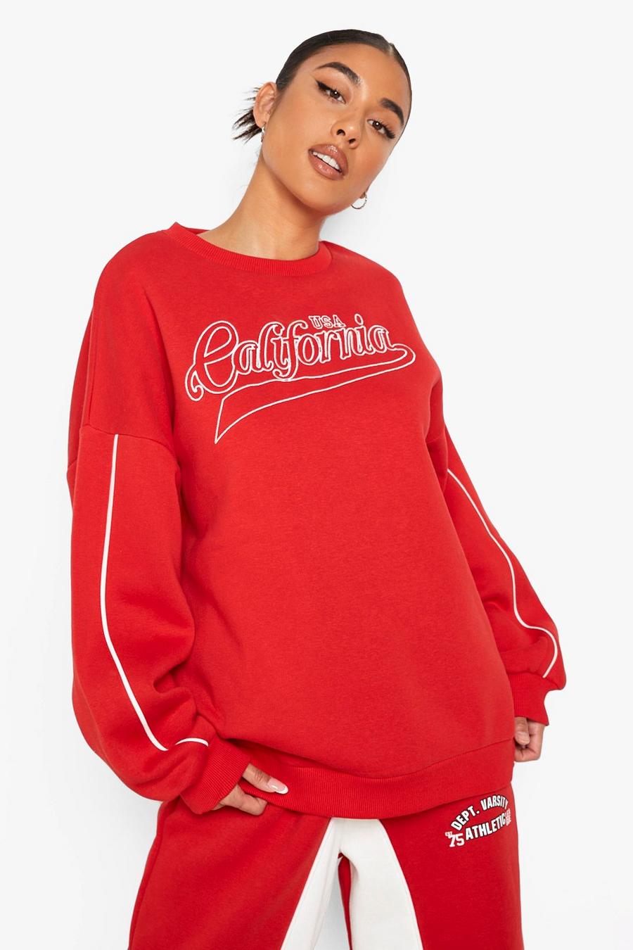 Red California Sweatshirt med brodyr och kantband image number 1