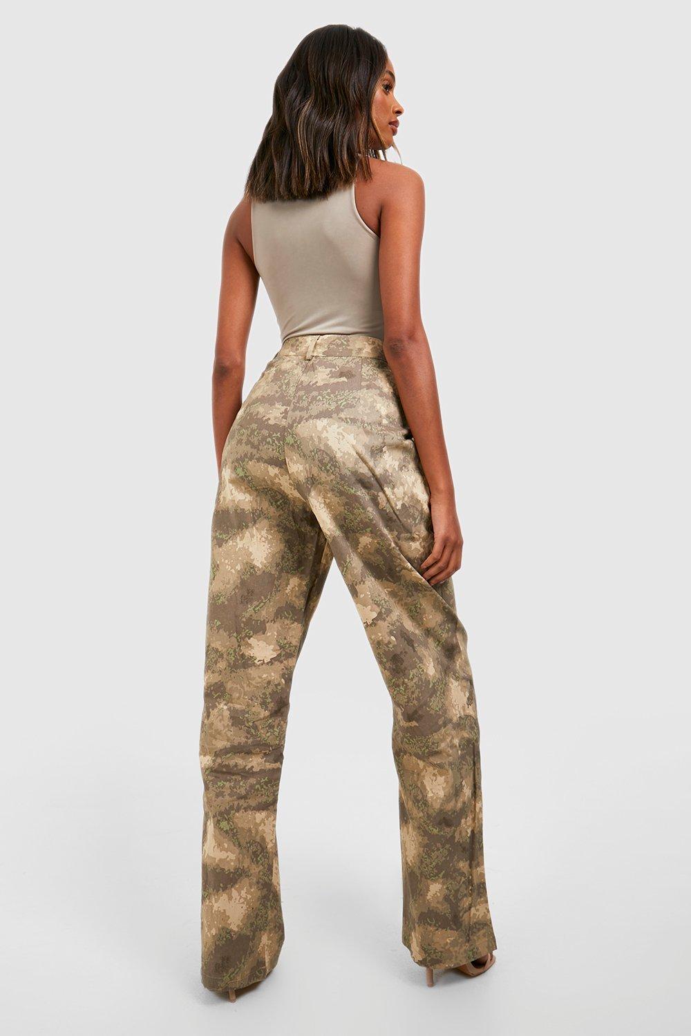 High Waisted Camo Cargo Pants - Beige