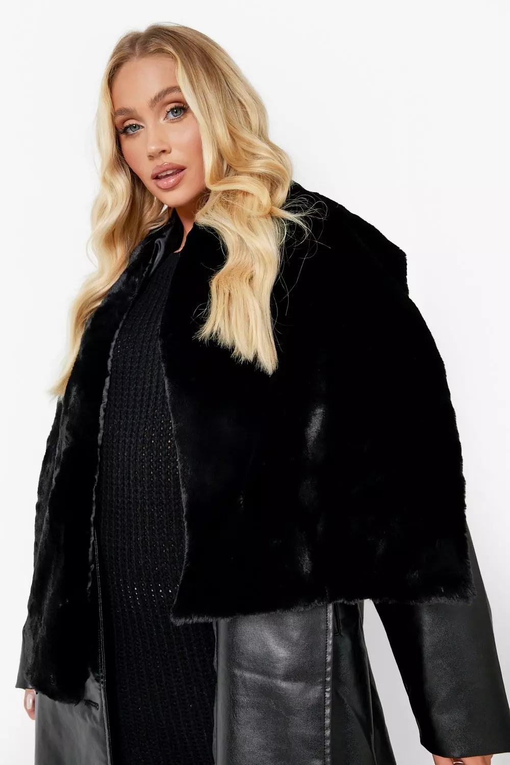 Black faux fur store scarf