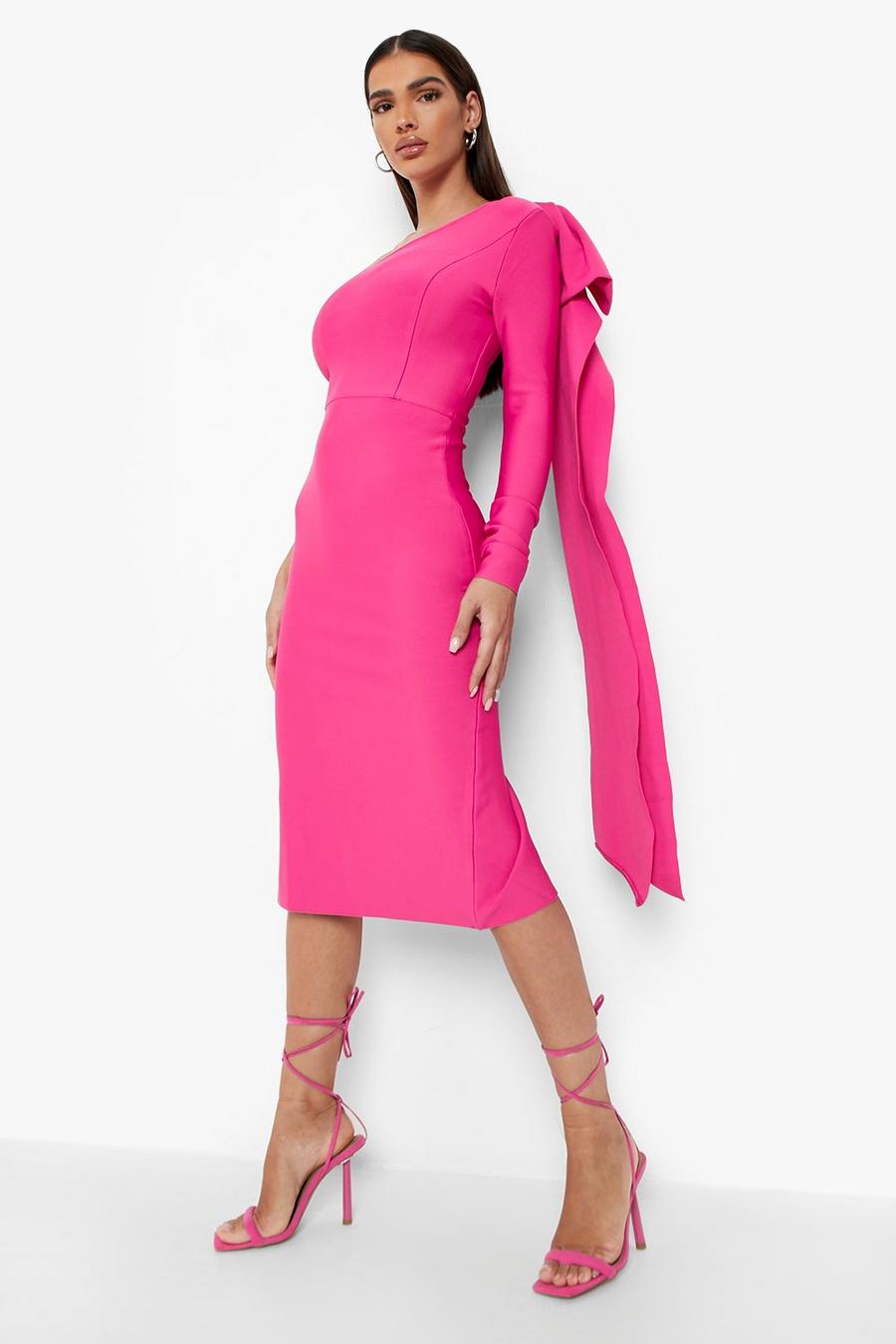 Hot pink One shoulder-klänning med capeärm image number 1
