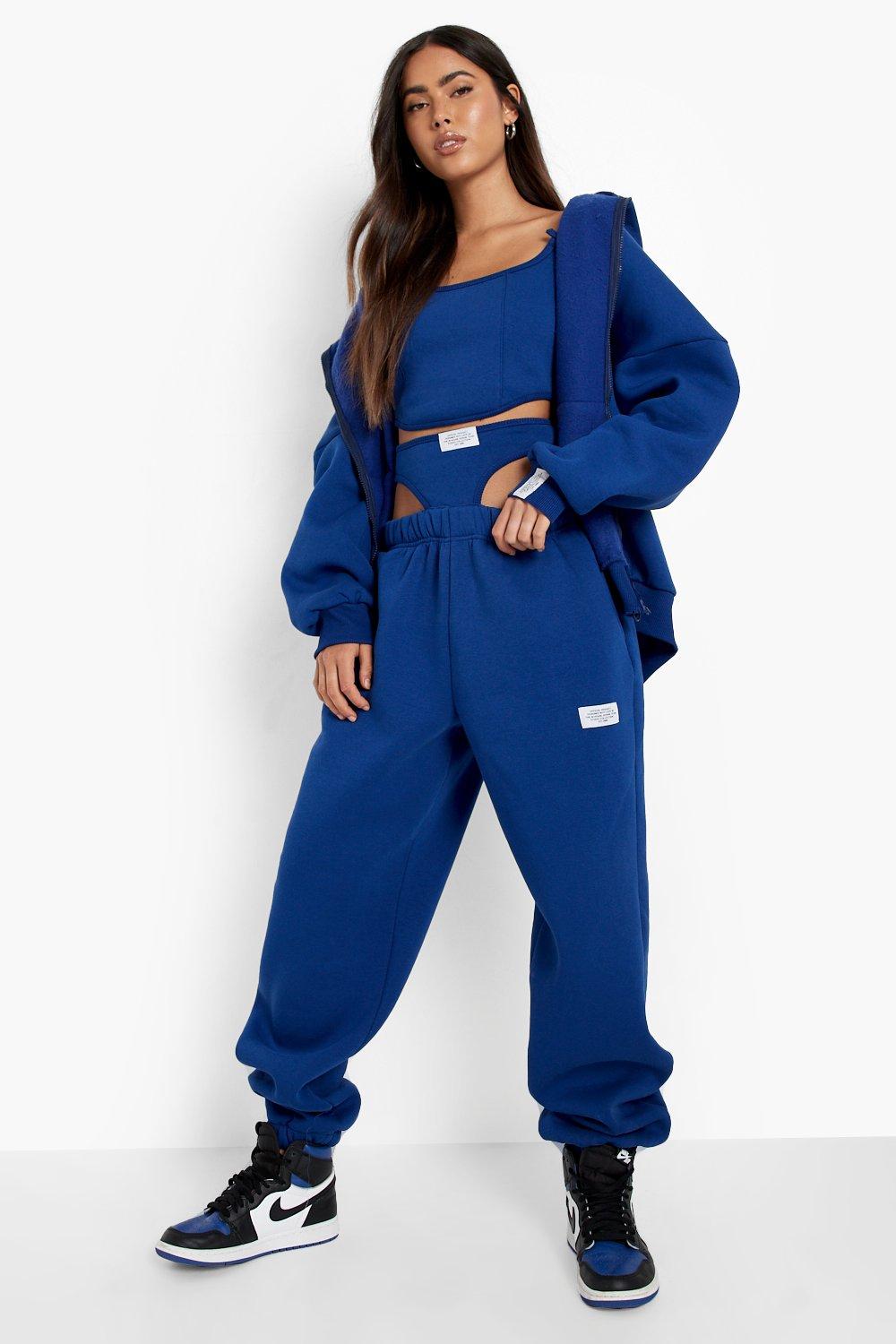 Pantaloni tuta Tessa Brooks oversize su due livelli con logo boohoo IT