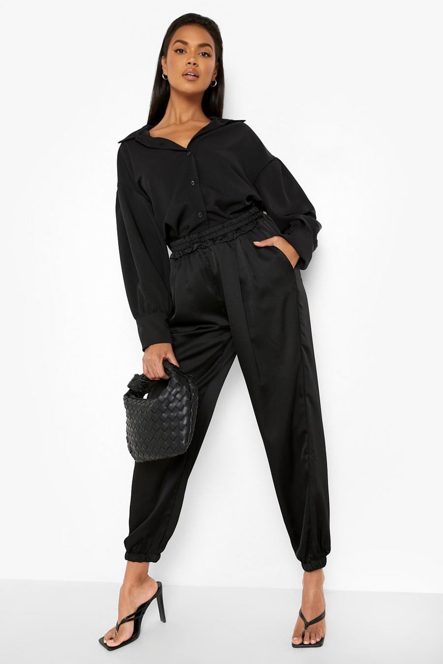 Pantaloni tuta in raso Luxe con tasche, Black image number 1