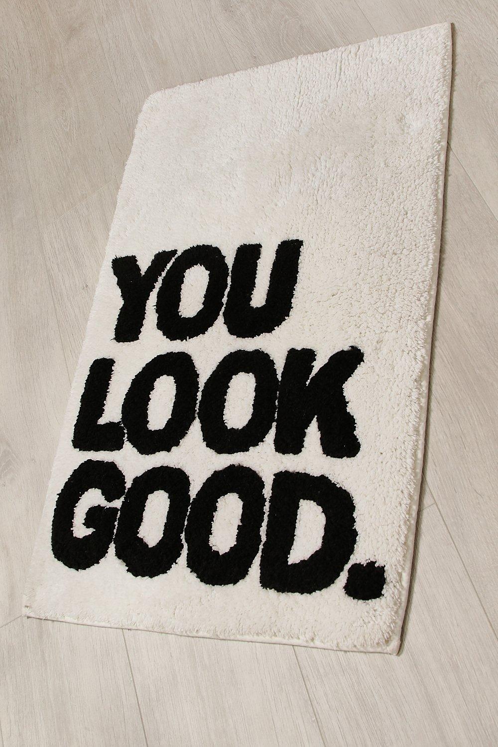 You Look Good Tekst | boohoo