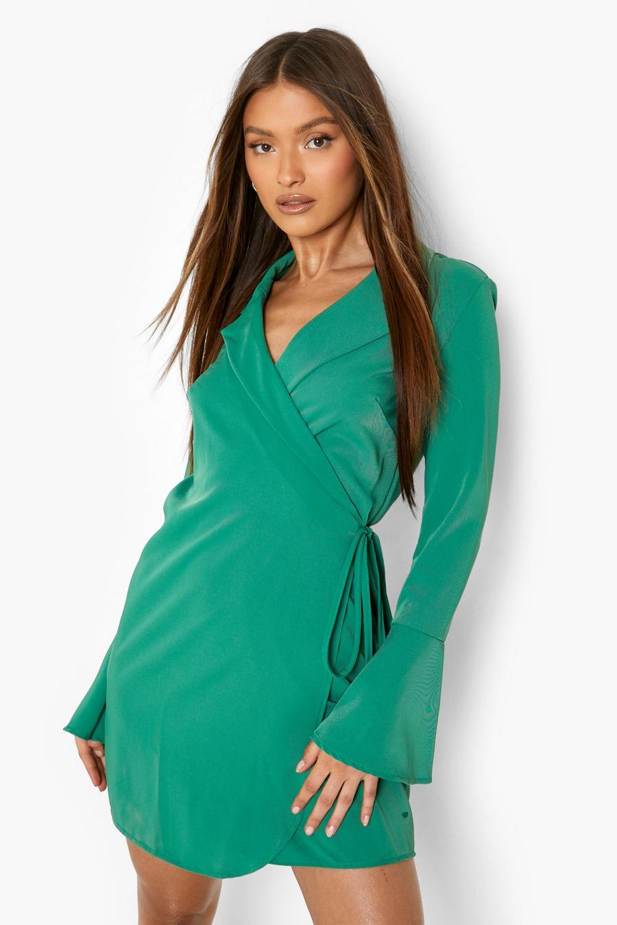 Hemd-Kleid aus mattem Satin mit weiten Ärmeln, Smaragdgrün vert