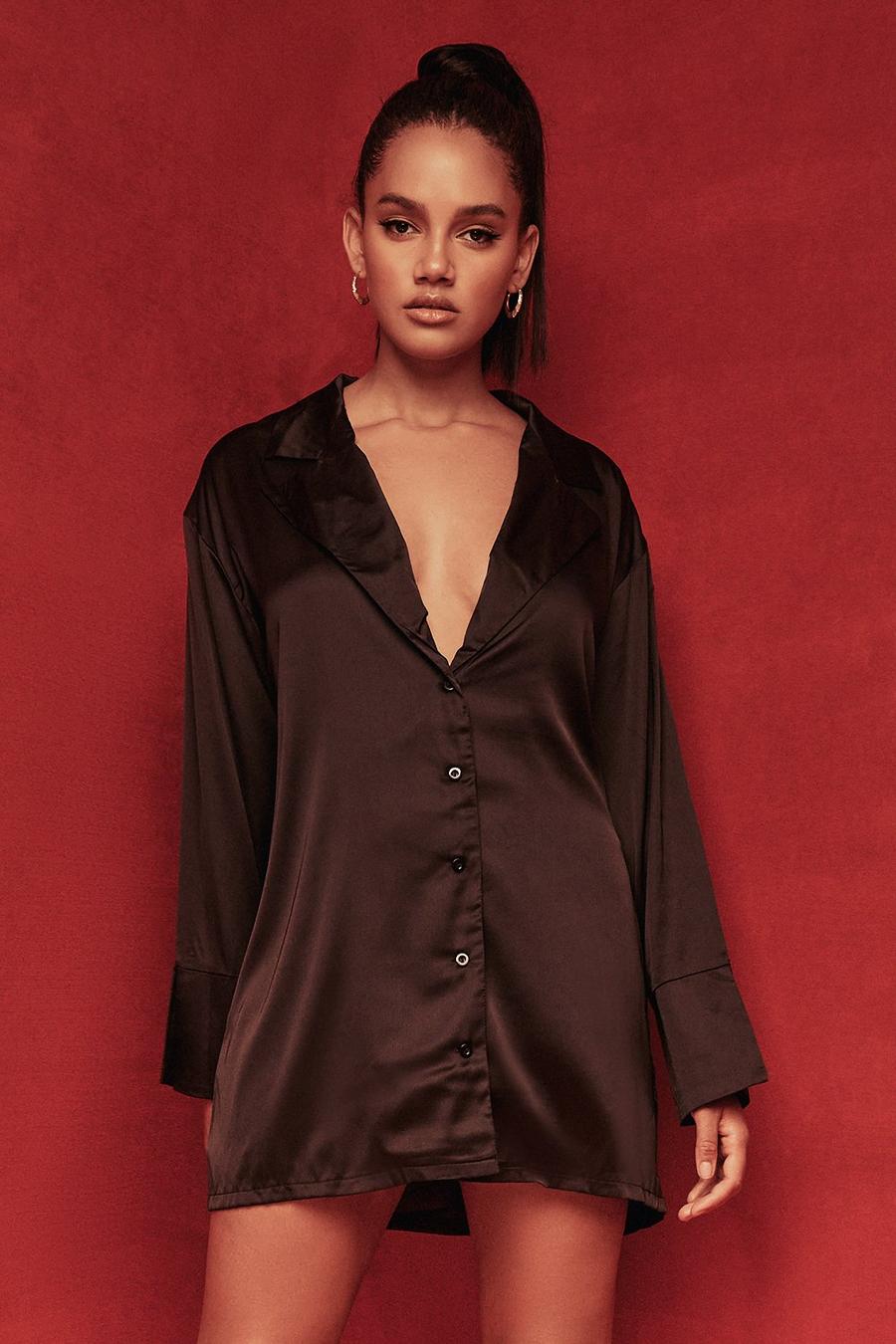 Oversize Blazer-Hemd aus Satin, Black image number 1