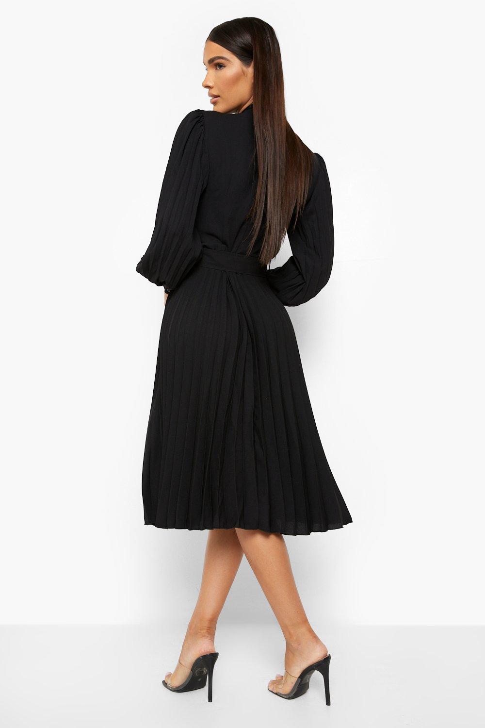 Boohoo hotsell belted dress