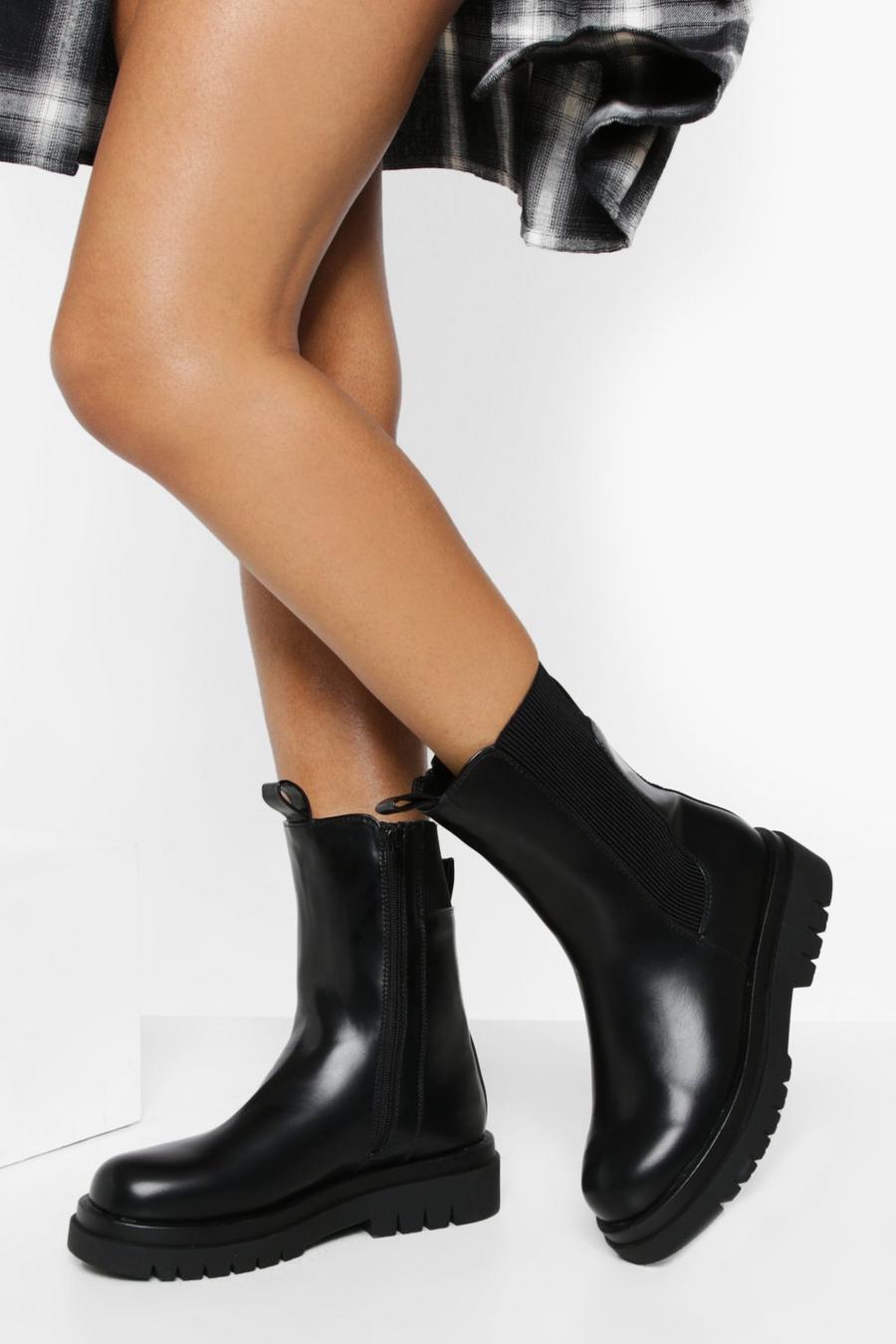 Black Chunky Front Tab Detail Chelsea Boots image number 1
