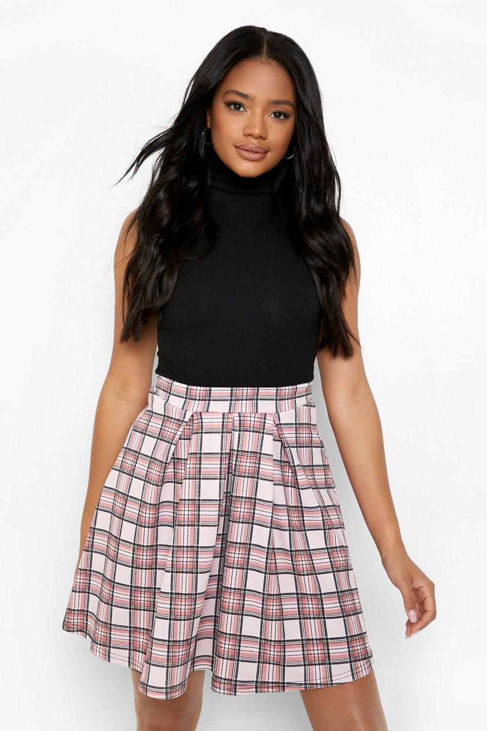 Boohoo pleated mini 2025 skirt in pink check