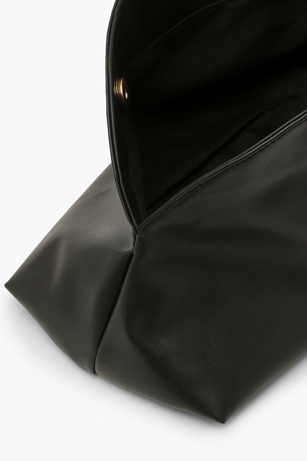 Oversized Slouchy Clutch Bag boohoo IE