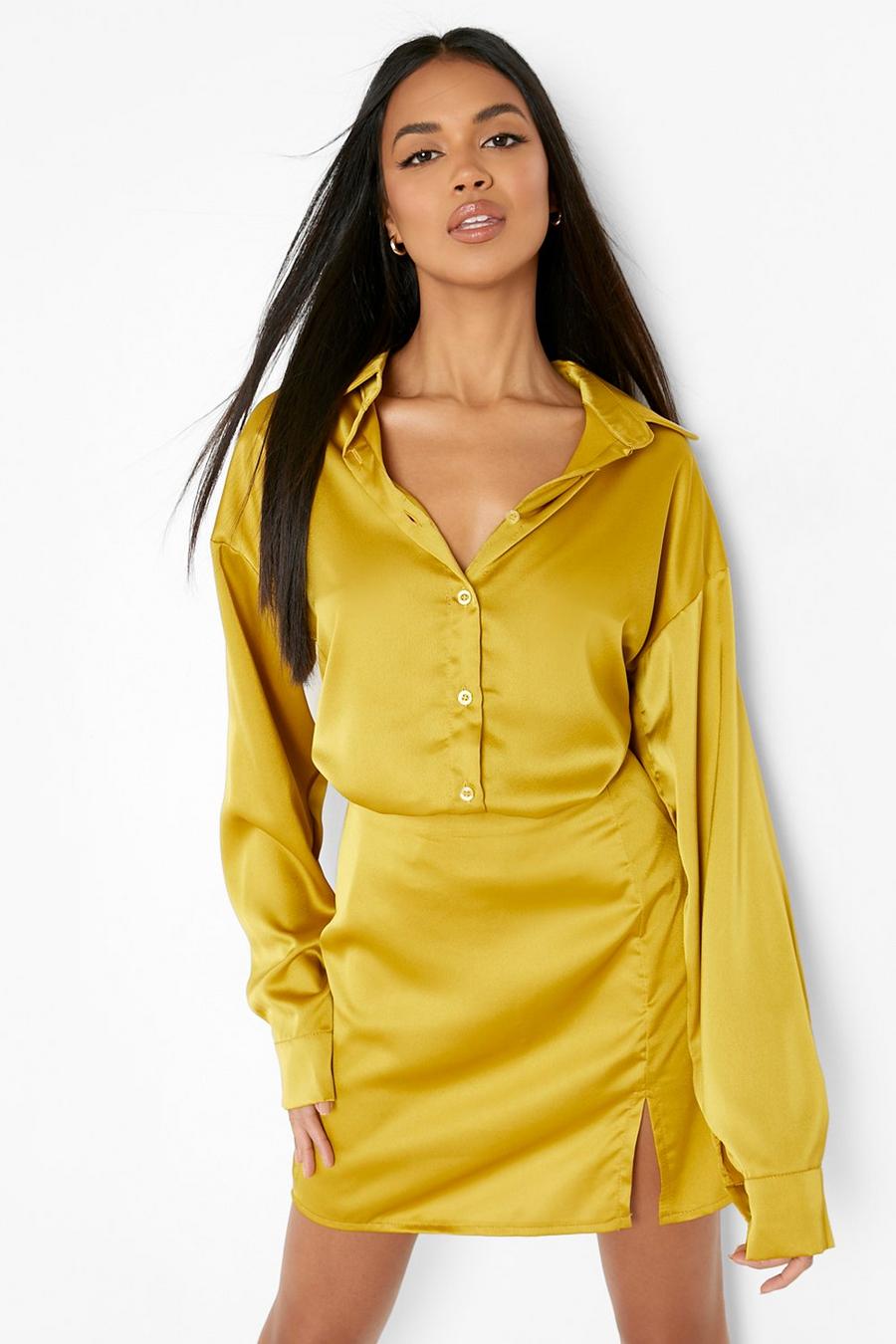 ירקרק giallo חצאית סאטן מיני עם שסע קדמי