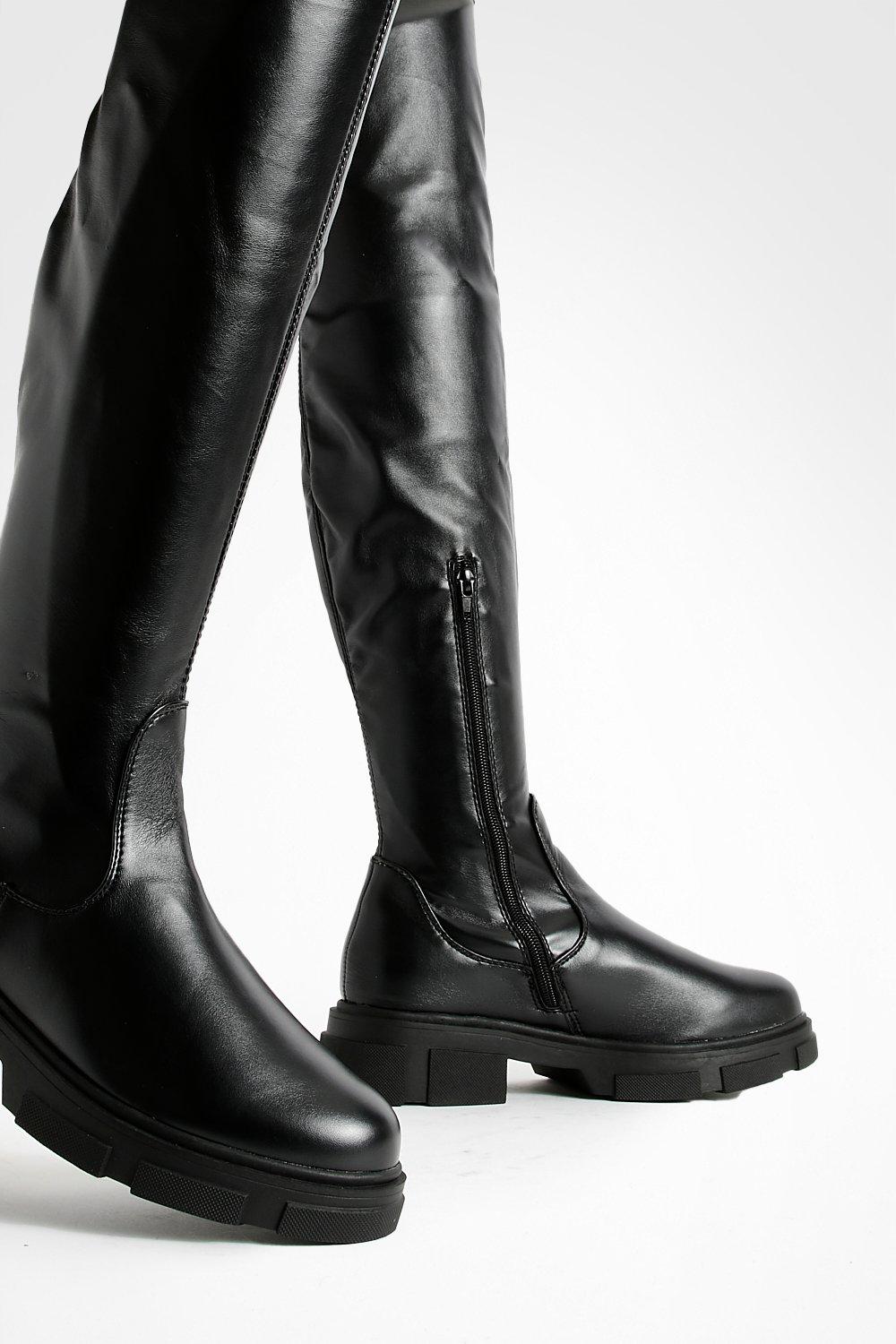 Stivali al ginocchio in PU Stretch boohoo IT