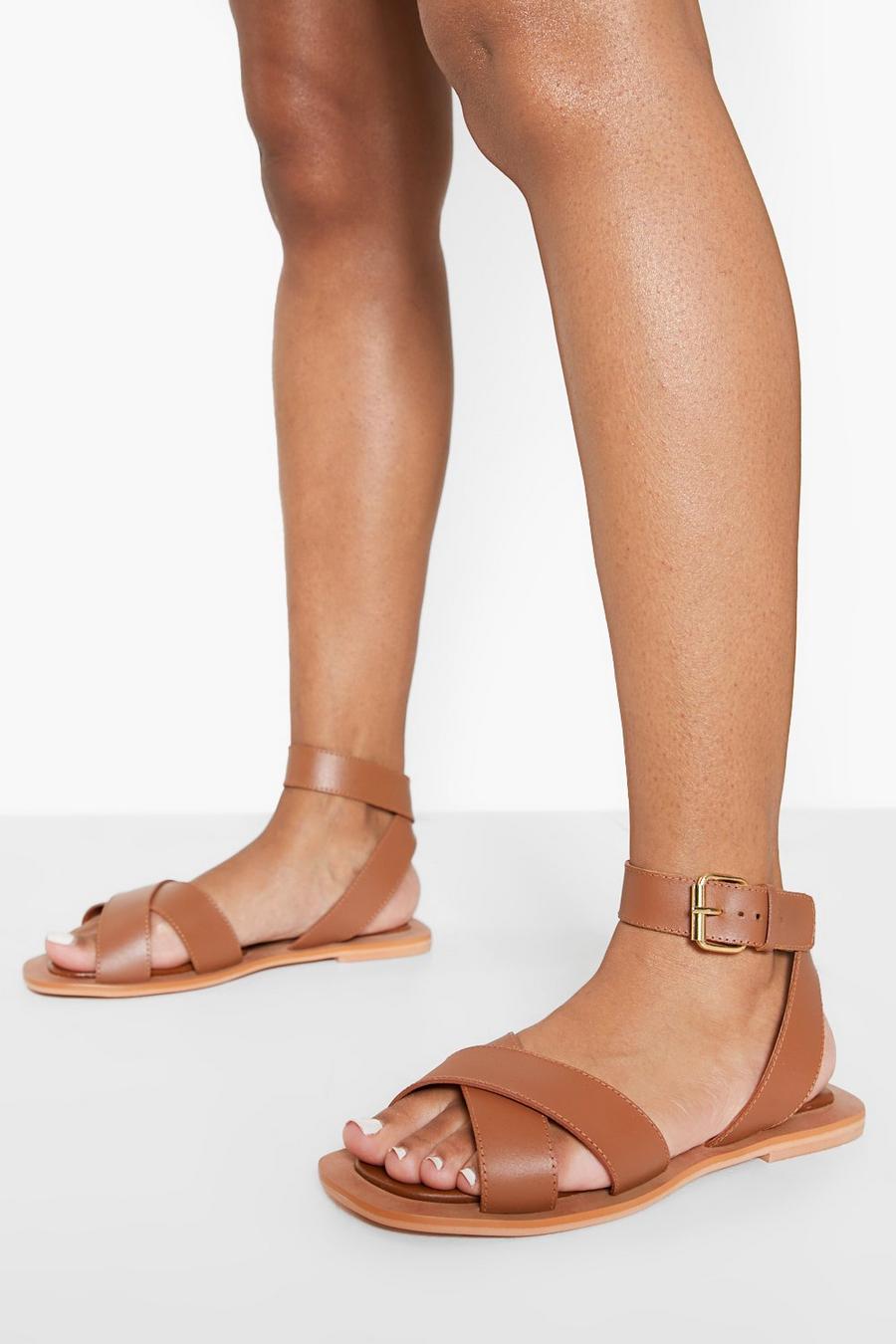 Tan marrone Leather Cross Over Strap Sandals