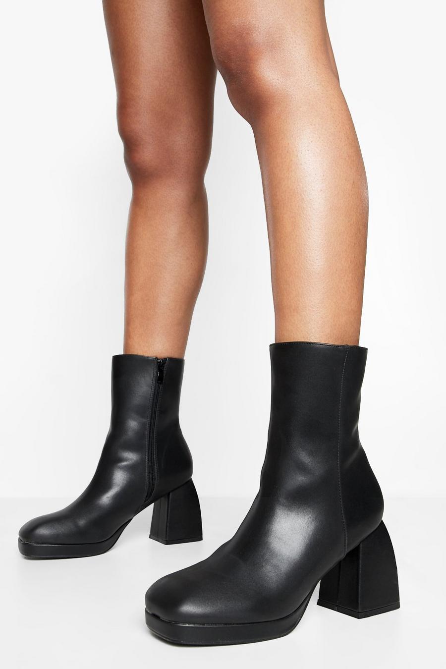 Black Chunky Heeled Boots image number 1