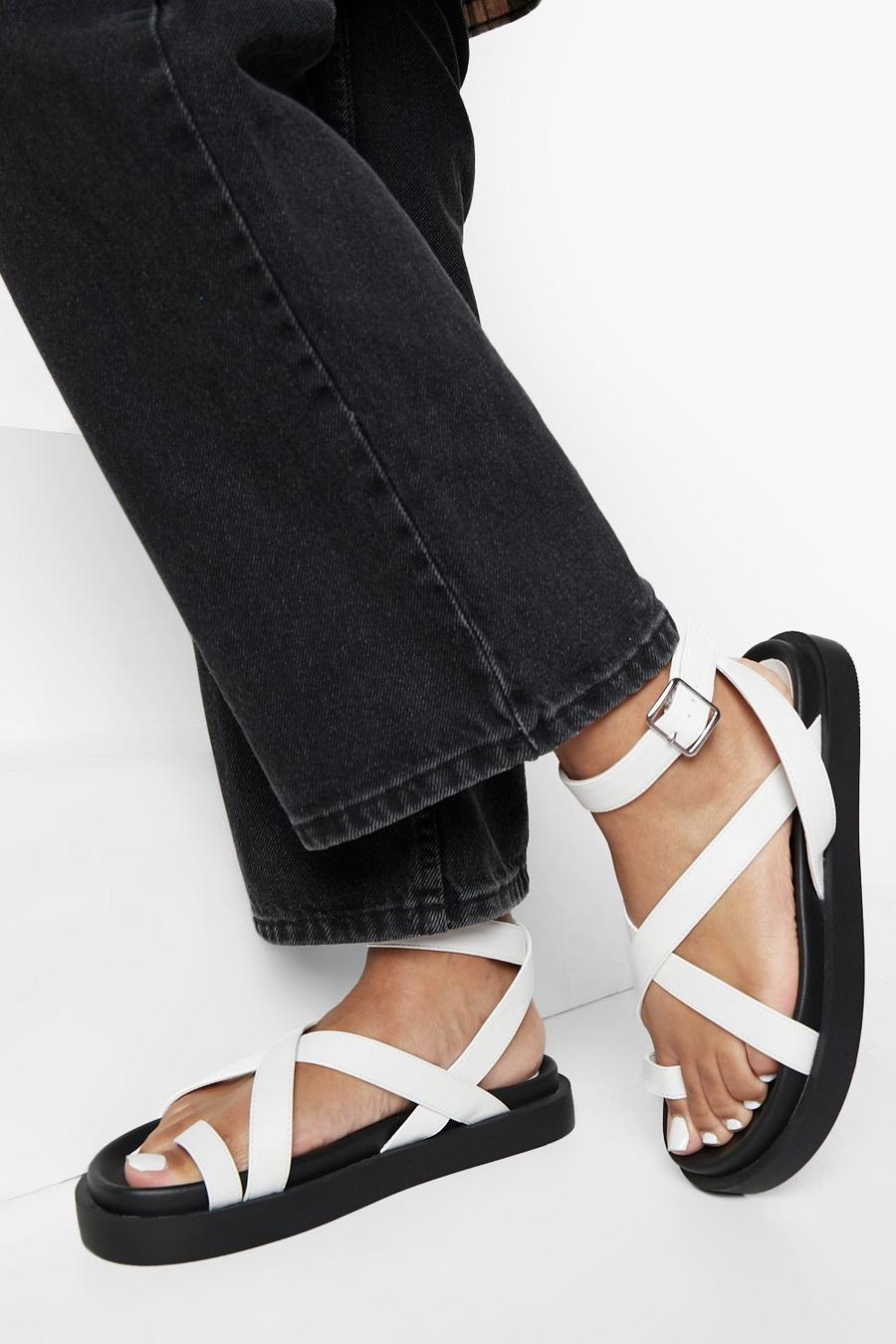 White weiß Chunky Asymmetric Sandal