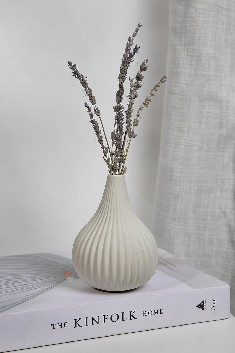 Gerippte Vase, Cream image number 1