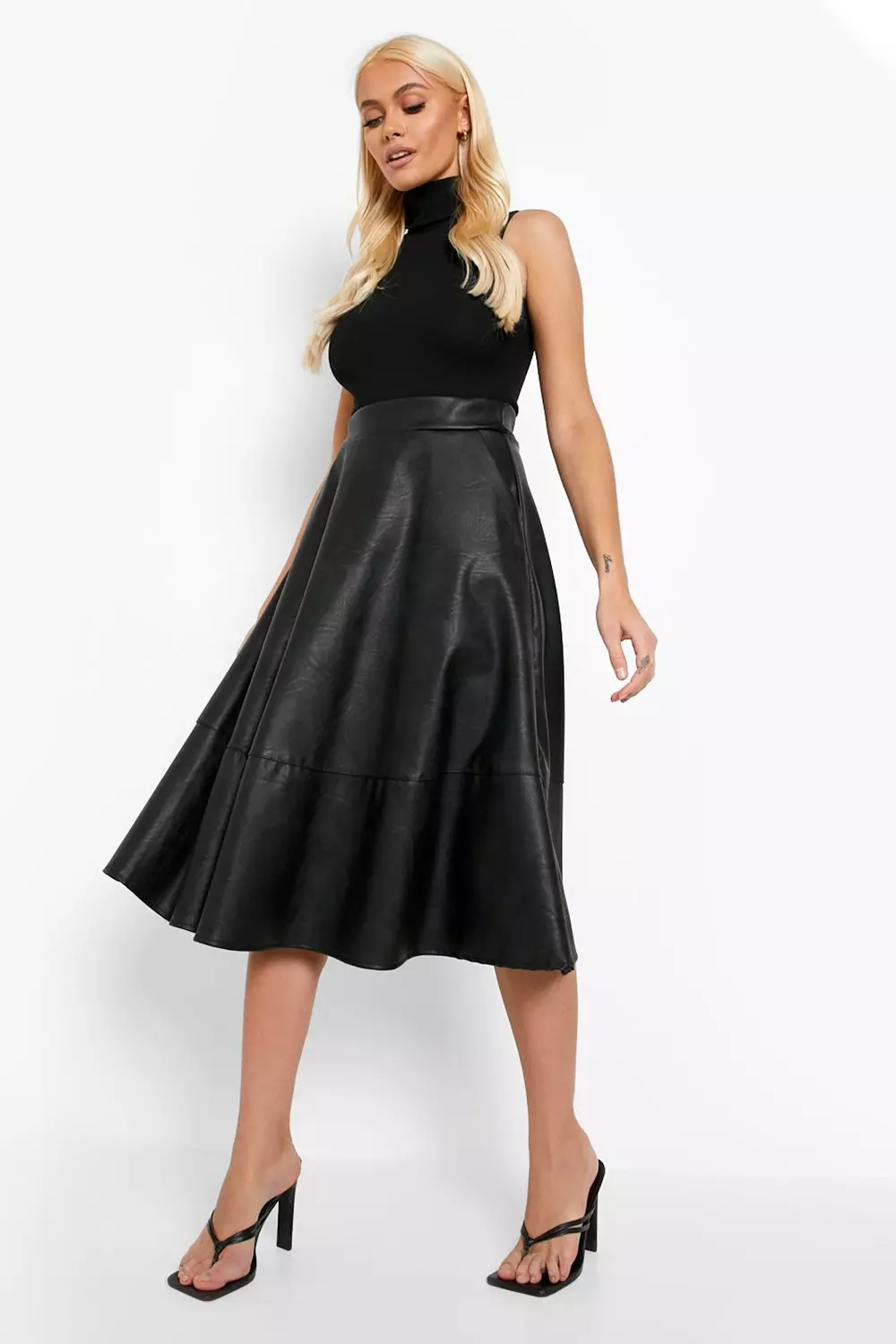 Faux leather hotsell skater skirt outfit