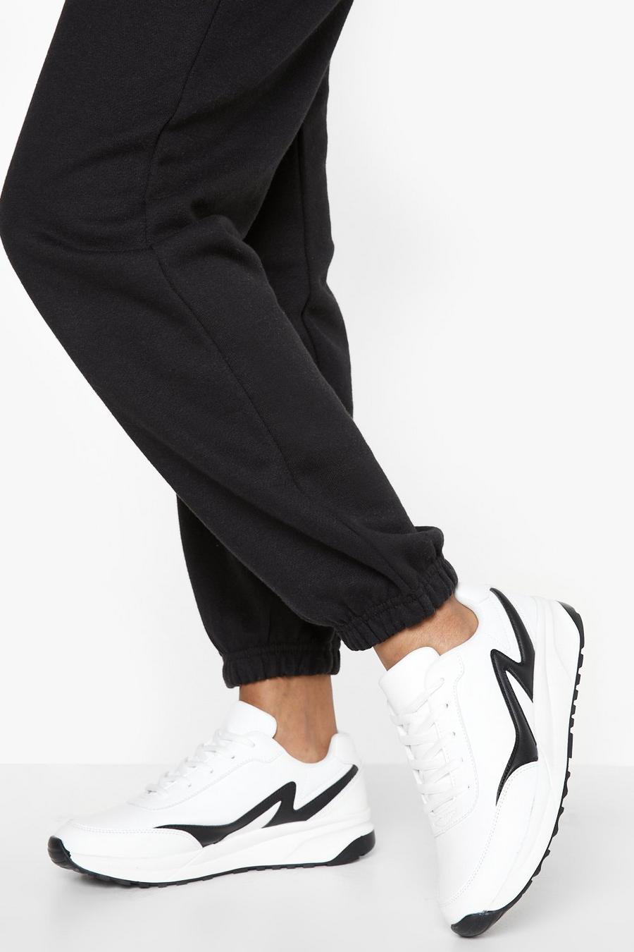 White vit Sneakers med paneler och chunky sula
