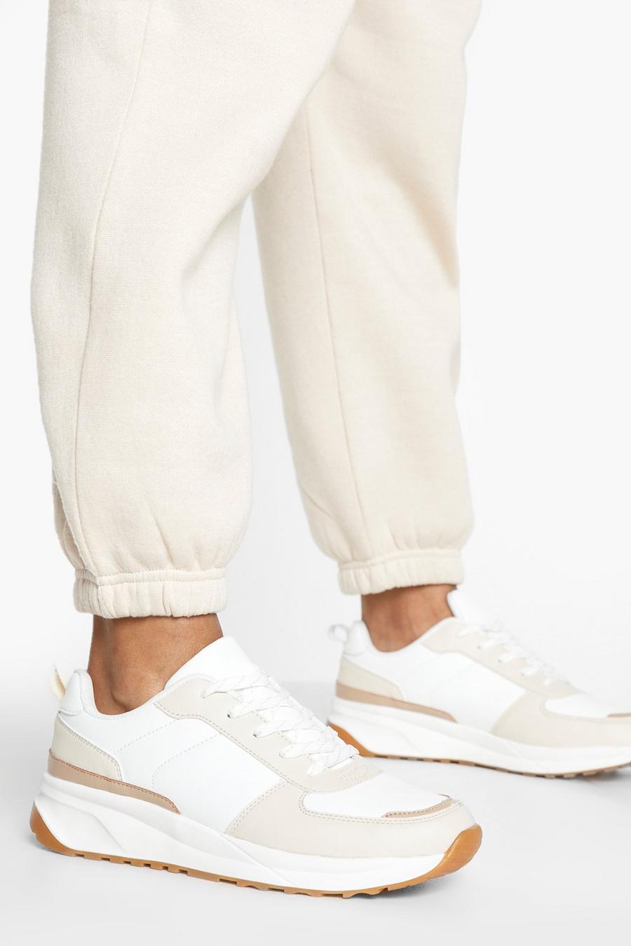 Beige Sneakers med chunky sula