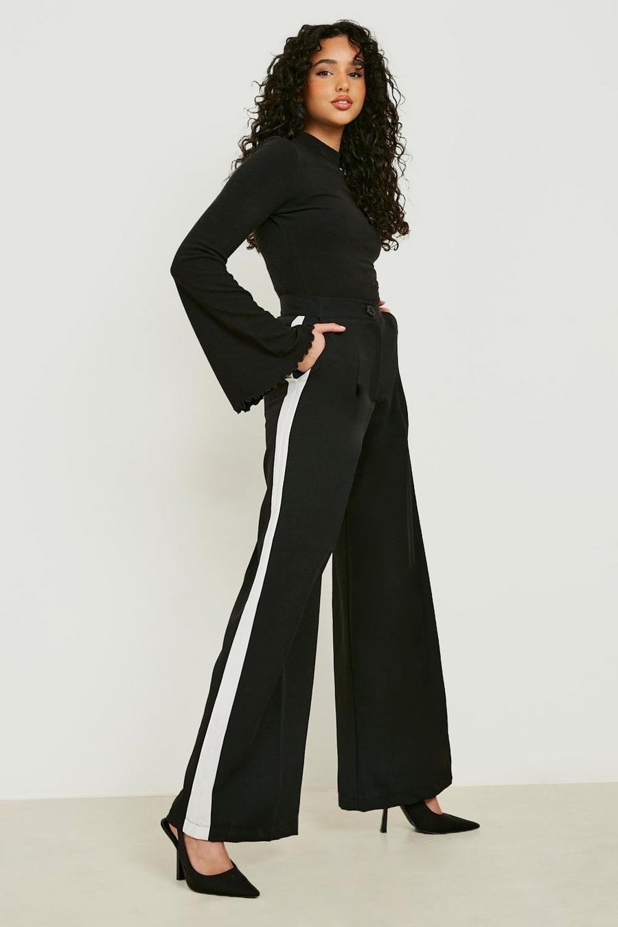Pantalón entallado de pernera ancha con estampado de rayas, Black image number 1
