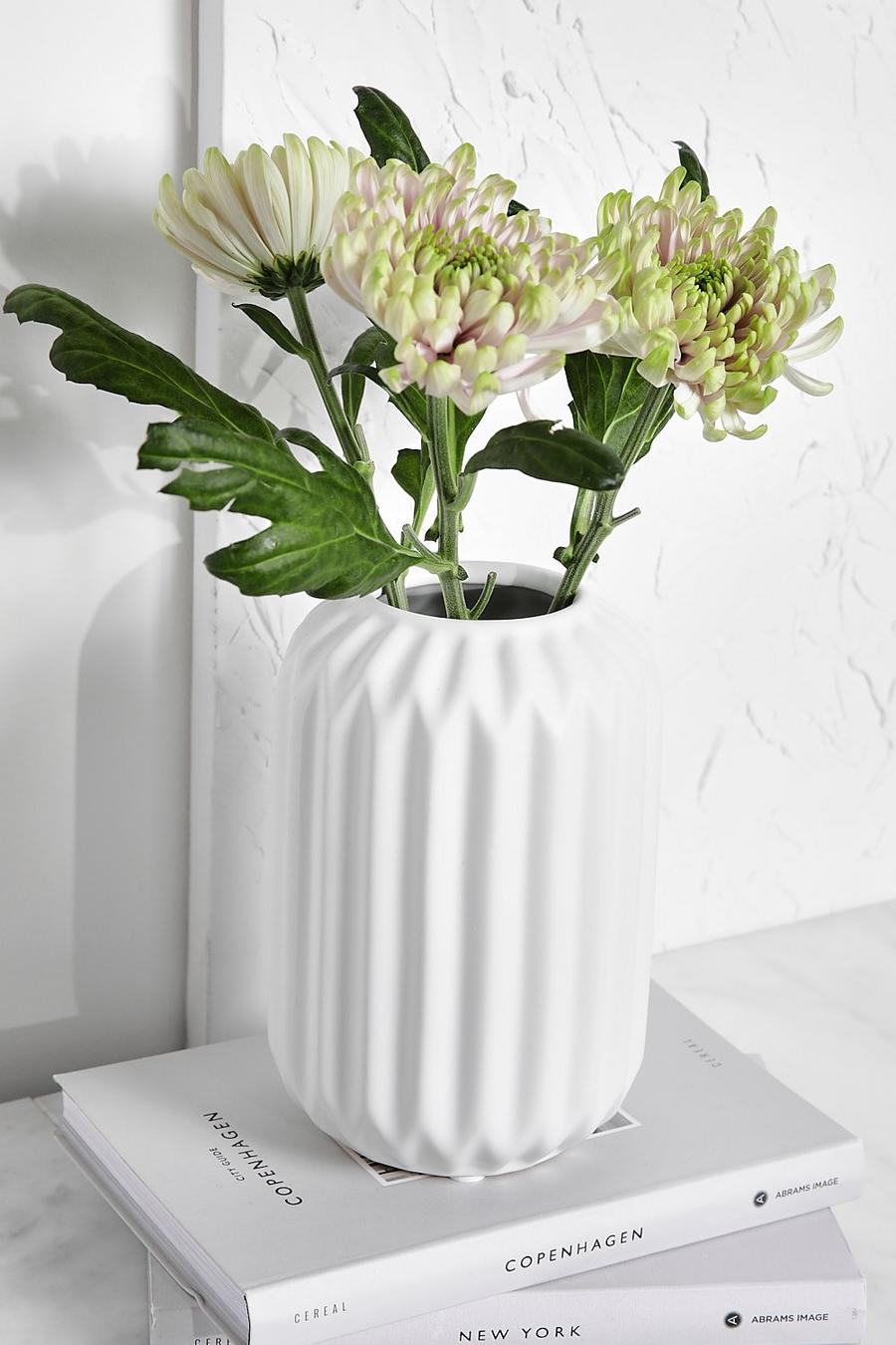 Cream vit Vas med struktur image number 1