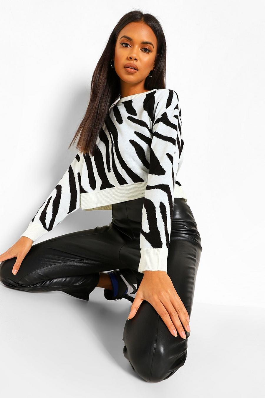 Kort stickad tröja med zebramönster image number 1