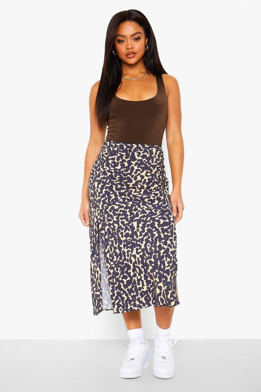 Falda de vestido lencero midi con estampado de leopardo, Moca image number 1