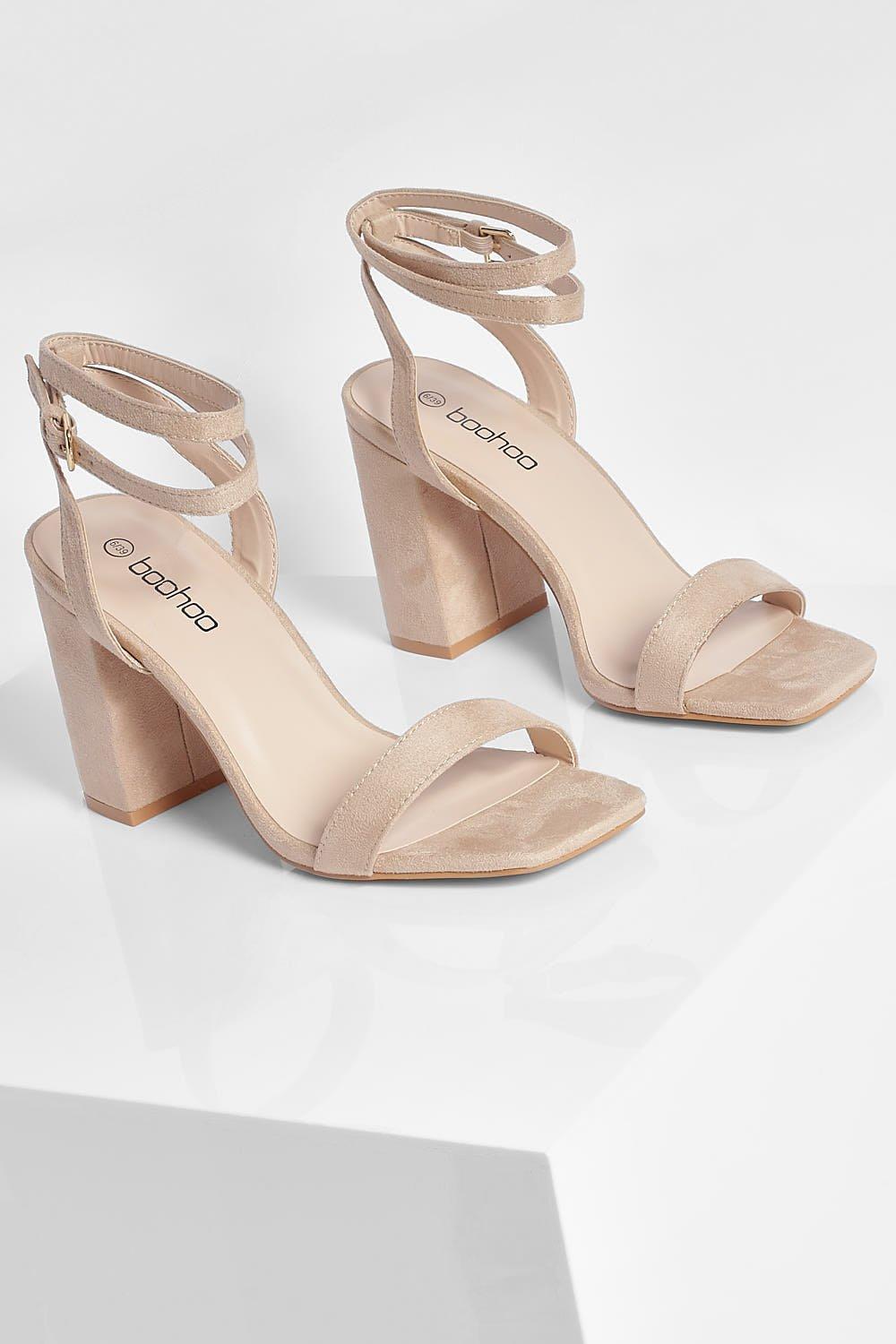 Wide clearance heels nude