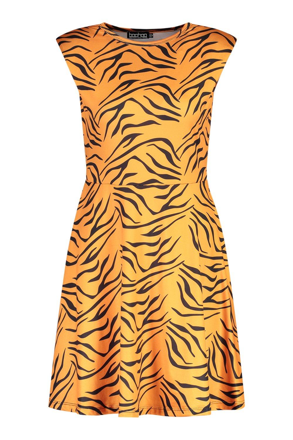 Boohoo tiger print discount dress