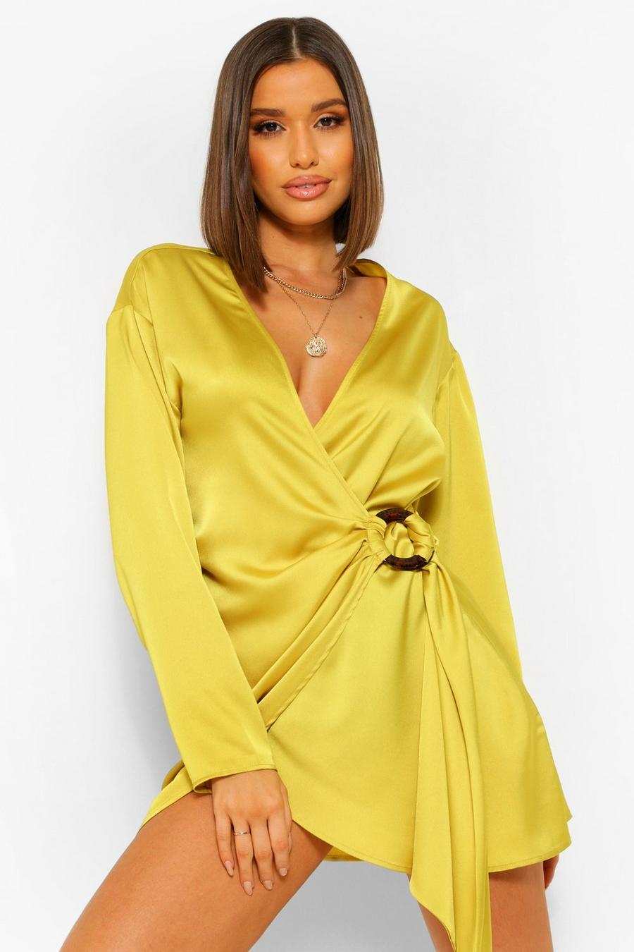 Chartreuse gul Satin Wrap Shirt Style Dress