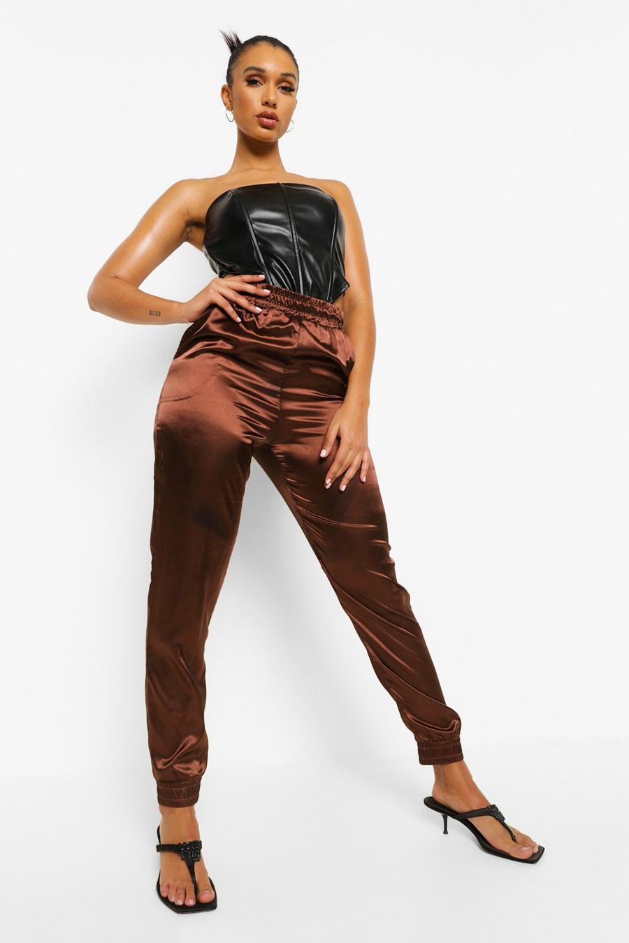 Pantaloni tuta in raso con orlo elasticizzato, Cioccolato image number 1