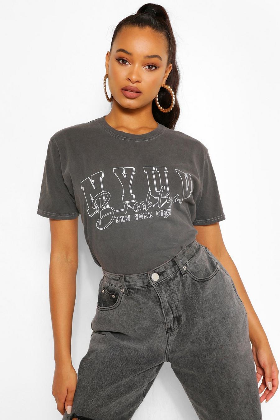 Black "NYUV" T-shirt med tvättad effekt och tryck image number 1